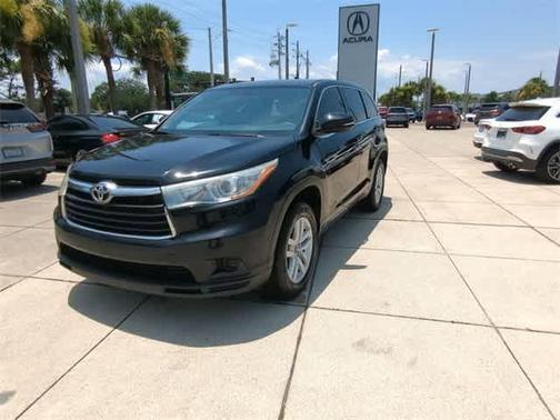 2016 Toyota Highlander LE