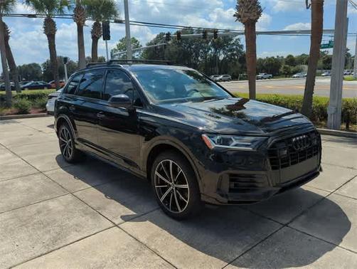2021 Audi Q7 55 Premium Plus