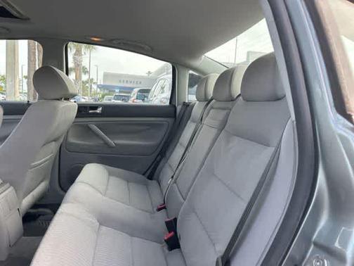 2004 Volkswagen Passat