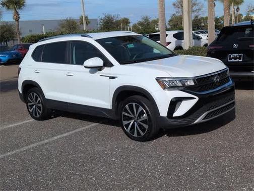 2024 Volkswagen Taos 1.5T SE