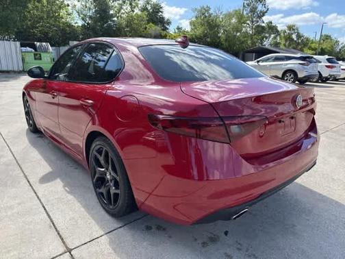 2021 Alfa Romeo Giulia Base