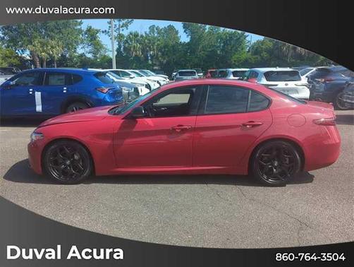 2021 Alfa Romeo Giulia Base