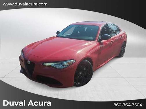 2021 Alfa Romeo Giulia Base