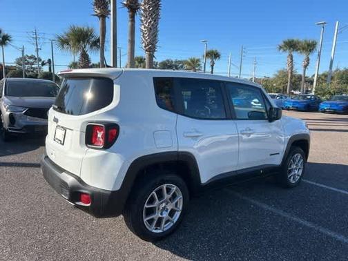 2023 Jeep Renegade Latitude