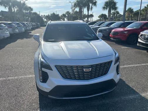 White 2020 Cadillac XT4 Premium Luxury