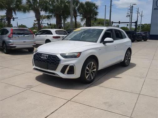 2023 Audi Q5 45 S line Premium Plus