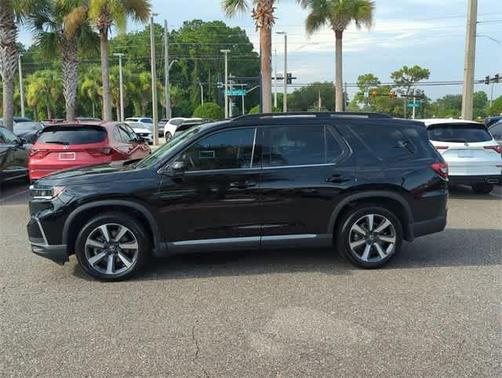 2023 Honda Pilot Touring