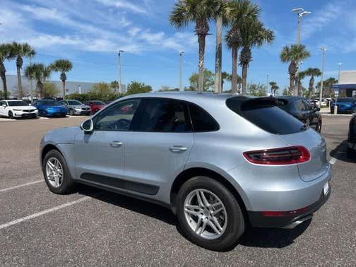 2017 Porsche Macan Base