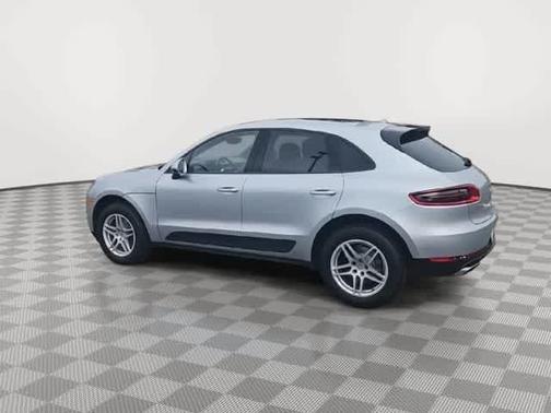 2017 Porsche Macan Base