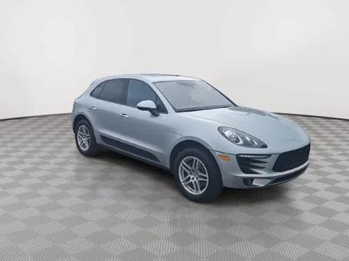 2017 Porsche Macan Base