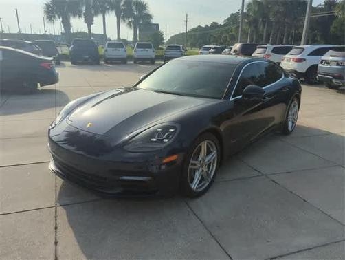 2017 Porsche Panamera 4S