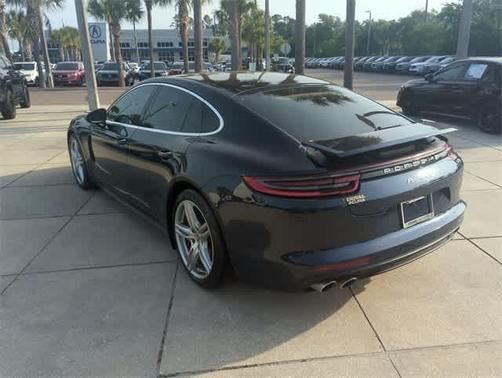 2017 Porsche Panamera 4S