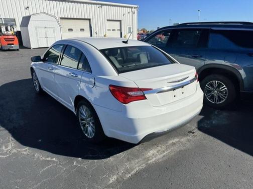 2012 Chrysler 200 Limited