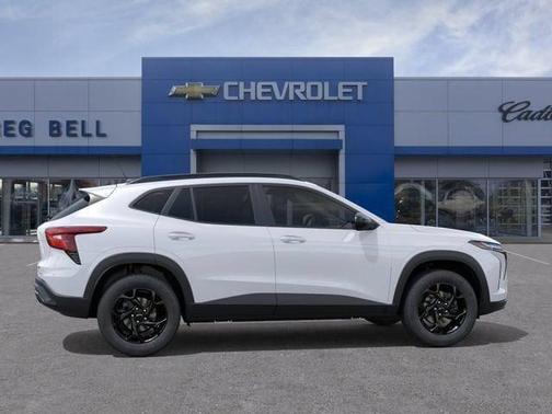 Summit White 2026 Chevrolet Trax LT
