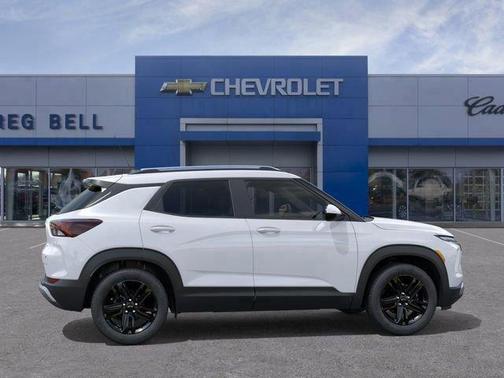 Summit White 2026 Chevrolet Trailblazer LT