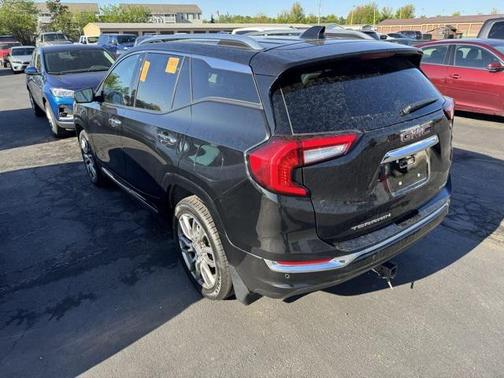 2023 GMC Terrain Denali