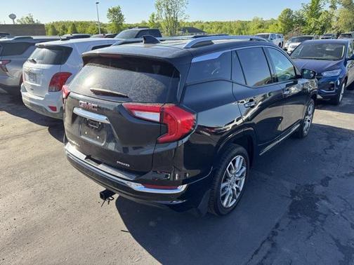 2023 GMC Terrain Denali