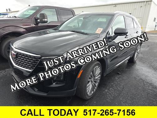 2024 Cadillac XT4 Premium Luxury