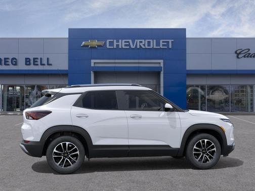 Summit White 2026 Chevrolet Trailblazer LT