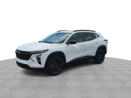 Summit White 2026 Chevrolet Trax LT