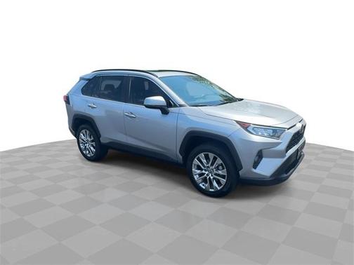 2020 Toyota RAV4 XLE Premium