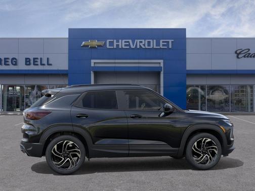 Mosaic Black Metallic 2026 Chevrolet Trailblazer RS