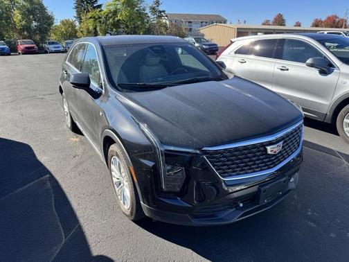2024 Cadillac XT4 Luxury