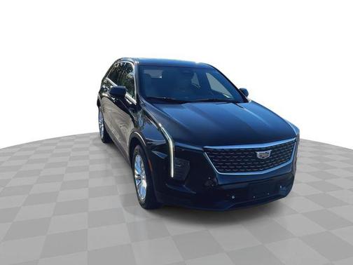 2024 Cadillac XT4 Luxury