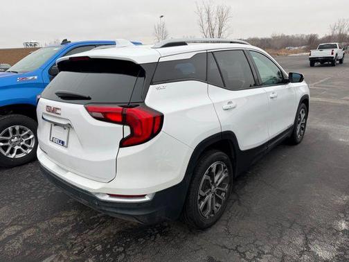 2021 GMC Terrain SLT