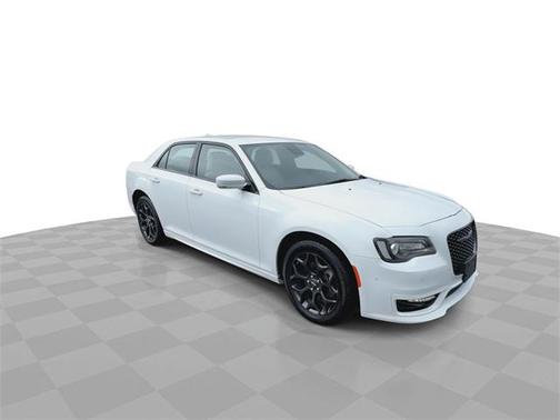 2023 Chrysler 300 Touring