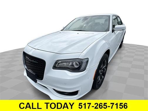 2023 Chrysler 300 Touring