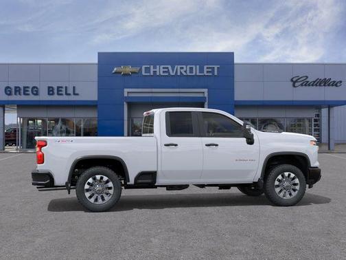 Summit White 2026 Chevrolet Silverado 2500 Custom