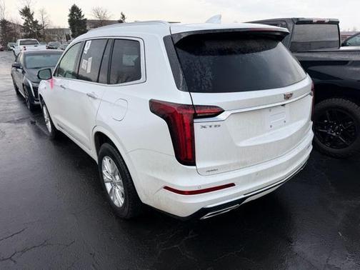2025 Cadillac XT6 Luxury AWD