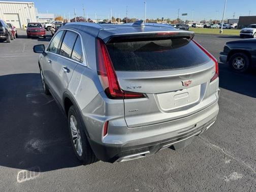 2025 Cadillac XT4 Premium Luxury