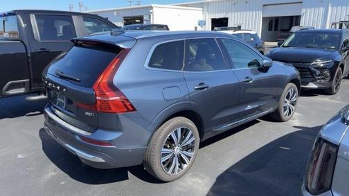 2022 Volvo XC60 B5 Inscription