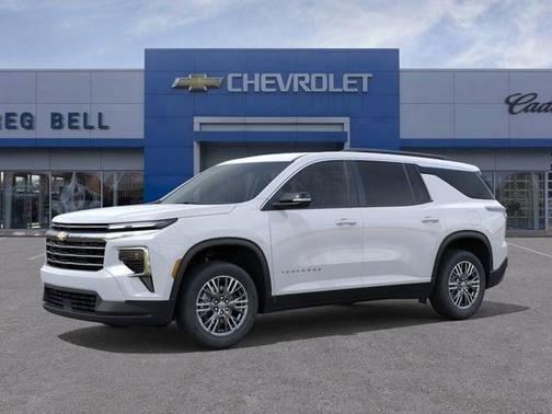 Summit White 2026 Chevrolet Traverse LT