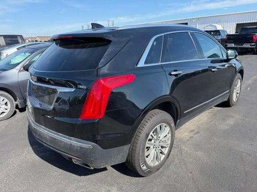 Stellar Black Metallic 2019 Cadillac XT5 Luxury