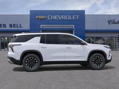 Polar White Tricoat 2026 Chevrolet Traverse AWD Z71