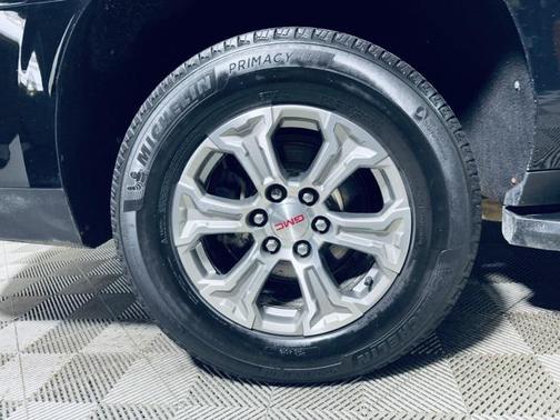 2023 GMC Yukon XL SLE