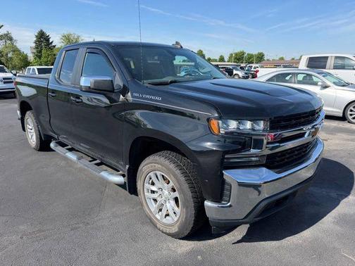 Black 2019 Chevrolet Silverado 1500 LT