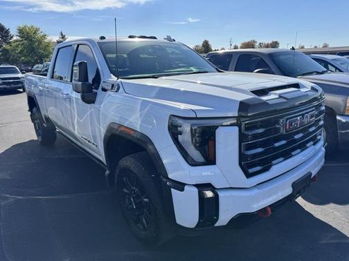 2024 GMC Sierra 2500 AT4