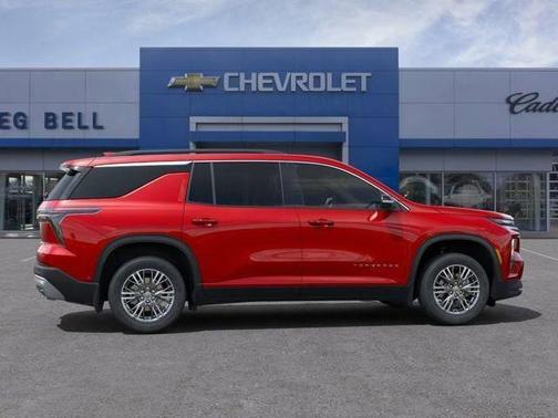 Radiant Red Tintcoat 2025 Chevrolet Traverse LT