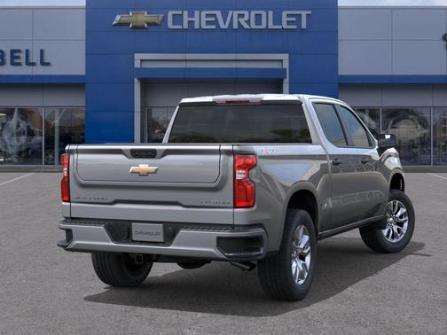 2025 Chevrolet Silverado 1500 Custom