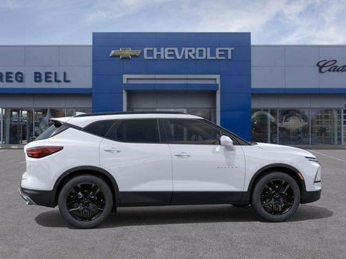 Summit White 2026 Chevrolet Blazer 2LT