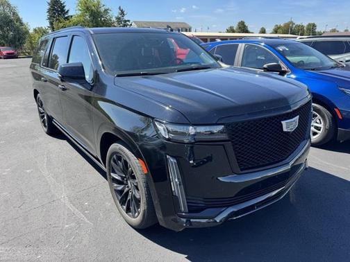 2023 Cadillac Escalade ESV Sport Platinum