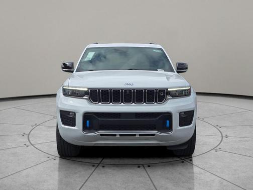 2022 Jeep Grand Cherokee 4xe Overland