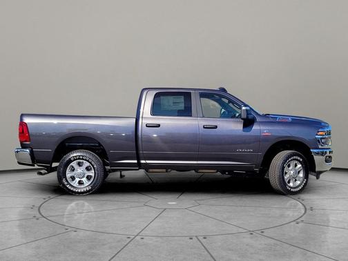 2025 RAM 3500 Big Horn Crew Cab 4x4 6'4' Box