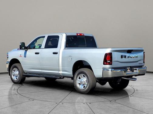 2025 RAM 2500 Tradesman Crew Cab 4x4 6'4' Box