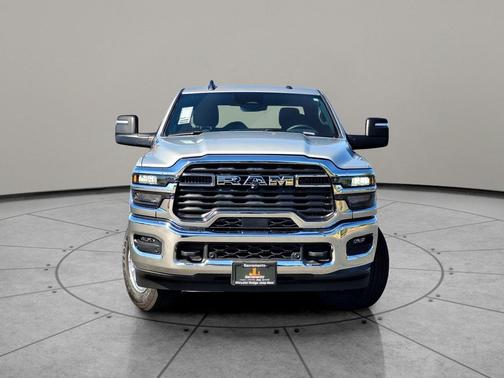 2025 RAM 2500 Tradesman Crew Cab 4x4 6'4' Box
