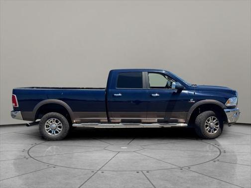 2017 RAM 2500 Laramie Crew Cab 4x4 8' Box